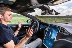 特斯拉对障碍物躲避能力进行提高 并申请专利