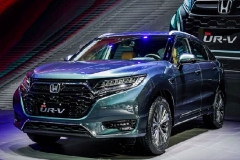 两厢版思域和全新UR-V都遭围观，东风本田在车展的势力不小