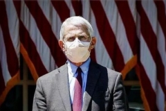 难怪美国一开始不让民众戴口罩，福奇终于说出真相，果然不出所料