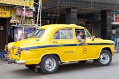 印度汽车工业的“最高水平”，红旗车头、大劳车尾，集大成之作