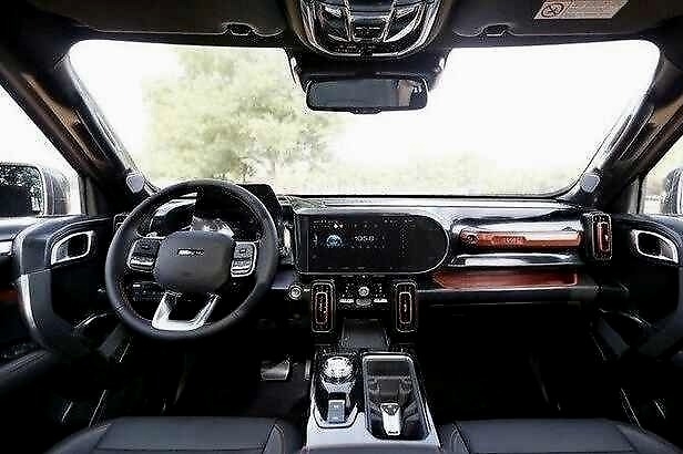 哈弗大狗实车图曝光，轴距超2.7米比哈弗H6大一圈，两种动力可选