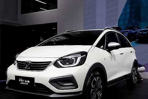 两种外观，配四缸发动机，国产飞度亮相粤港澳车展