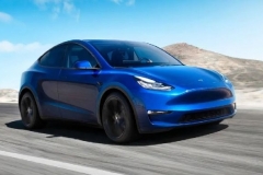 敢买吗？车还没开座椅就掉了，特斯拉老板亲承model Y问题多