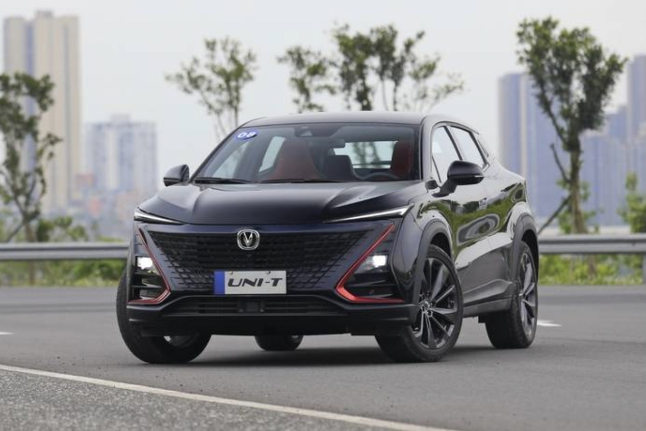 长安史上最具颜值车型11.39万起售，UNI-T能否击中后浪心坎？