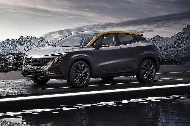 顶配仅13.39万，180马力+炫酷设计，能“察言观色”的UNI-T全有了