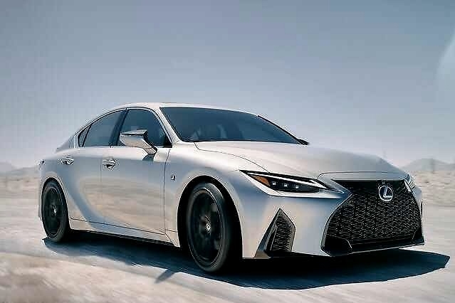 雷克萨斯又一新车将上市，搭3.5L V6+四驱，5.6S破百竞争宝马3系