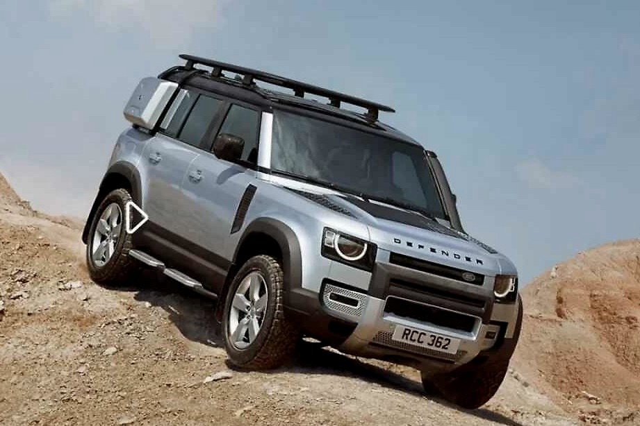 奔驰G躺着赚钱的时候，路虎卫士却在玩命