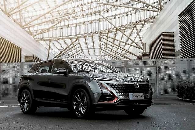 11.39万元起，未来科技量产者，长安UNI-T耀目上市