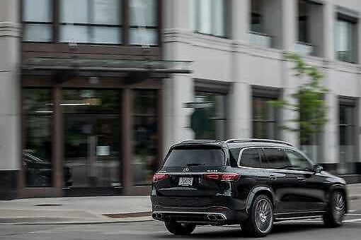 全新奔驰AMG GLS63亮相，603马力巨兽，比路虎揽胜霸气太多