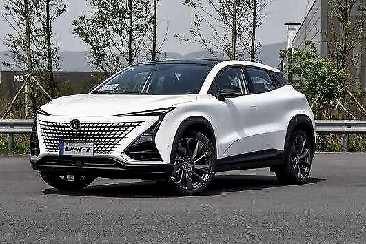 长安UNI-T买哪款？全系都推荐但买中配更值