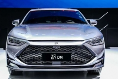 小货疯狂逆行36公里，交警中断交通拦截，司机一回复让人崩溃|小视频