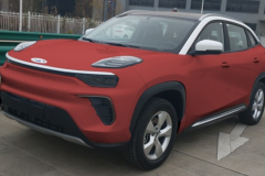 小车追撞电动车3次，终将其撞飞10米外，只因对其做了这一动作|小视频