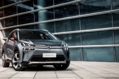 “一键”全场景遥控智能泊车，埃安V这“一技之长”，连特斯拉都怕