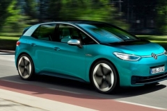 轱辘日报|全新汉兰达专利图曝光，长安福特福克斯旅行版下线，大众计划打造“生产线旅行”