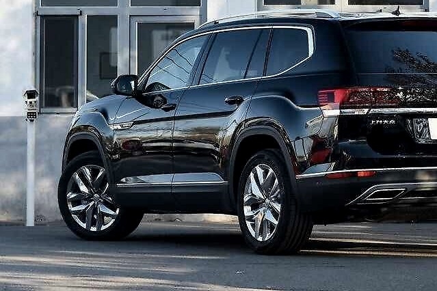 大众SUV强势登顶，长5039mm，配进口2.5T马力299，甩第二名7千+