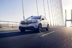 扭力梁变多连杆，雪铁龙的首款插混终于来了