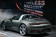 还是那款Dream Car，全新保时捷911 Targa，勾起了多少人曾经的梦想？