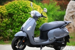 可爱外表，迷人内心，实拍新款三阳FIDDLE 125 ABS