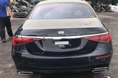 全新奔驰S级实车，网友一致认为设计太“娘”！缺少男子气概