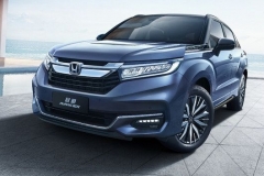 冠军之志·拼搏之道 职场精英配国潮座驾