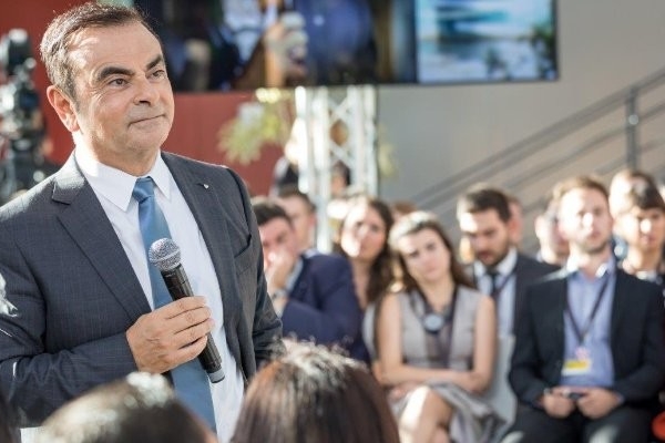 美国法庭警告：戈恩“帮凶”若保释有可能重演逃跑一幕