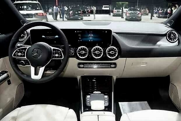 北汽奔驰全新GLA，搭载1.3T动力，时尚造型能否打动年轻消费的心？