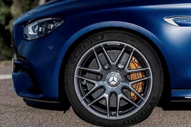 公认的“瓦罐之王”，新奔驰AMG E63 Wagon实力几何？