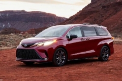 ​2.0T+9AT、轴距超过2.8米，有了它还需要7座SUV吗？