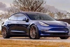 4小朋友贪玩？将小区40台车划花恐要赔150万！|小视频