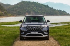 好纠结，35万预算，到底买大众途昂还是福特探险者？