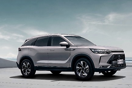 BEIJING-X7正式上市 指导价10.49万元起