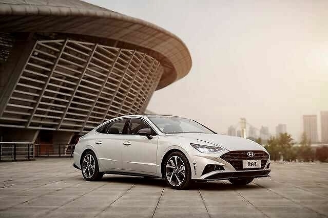 试驾｜不止高颜值，川路体验北京现代第十代索纳塔，向性能车看齐