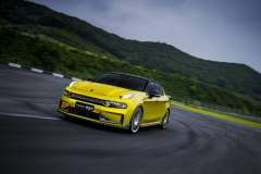 20万预算能买到的性能车，家用快跑两不误，最快5.9秒破百