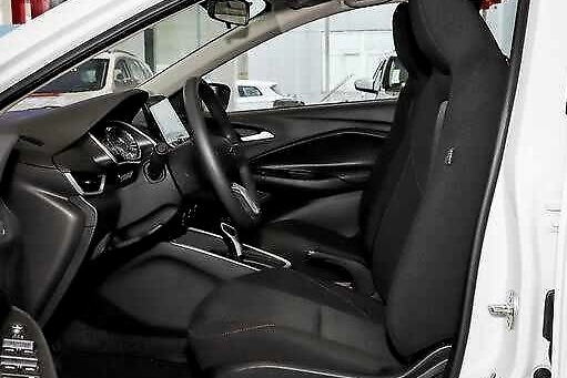 外观迷倒一片，意外相遇却不足8万，油耗比思域还低，合资品质