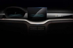 比亚迪宋PLUS内饰官图曝光 配三块液晶屏 取消物理按键