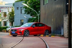 一款能让你“路转粉”的北欧小生 试驾沃尔沃全新S60