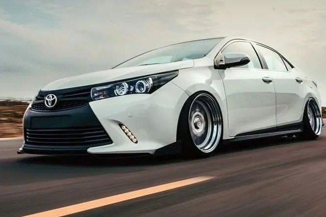 没想到卡罗拉也能改得这么帅