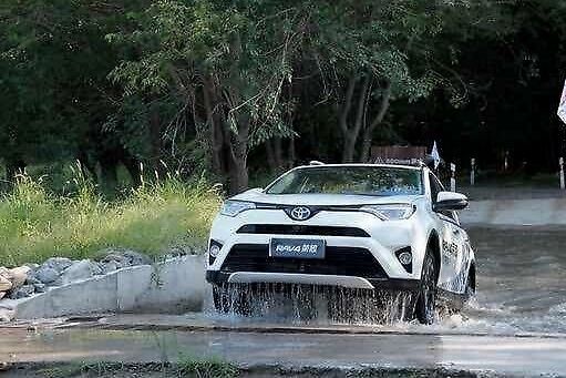 公认的丑，但丝毫不影响销量的丰田荣放有何魅力？