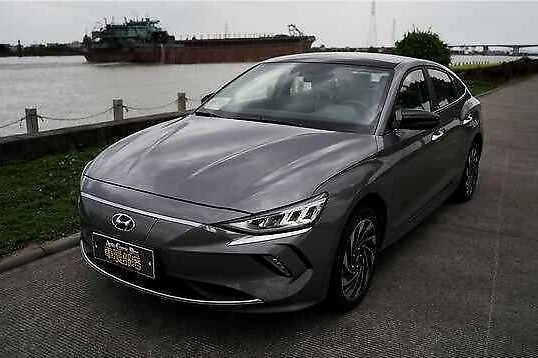 岂止于490KM高续航，菲斯塔纯电动竟也如此“好动”