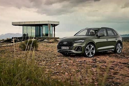 不愧为灯厂，全世界首用数字OLED尾灯，全新奥迪Q5外观变“锋利”