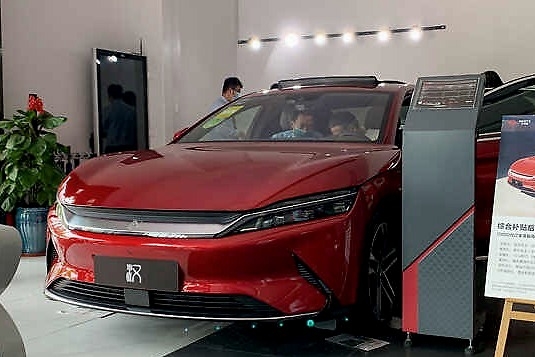 目前预订10月底可提车  比亚迪汉现已到店