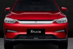 与比亚迪汉风格相似  另外副驾也有显示屏 宋Plus内饰曝光