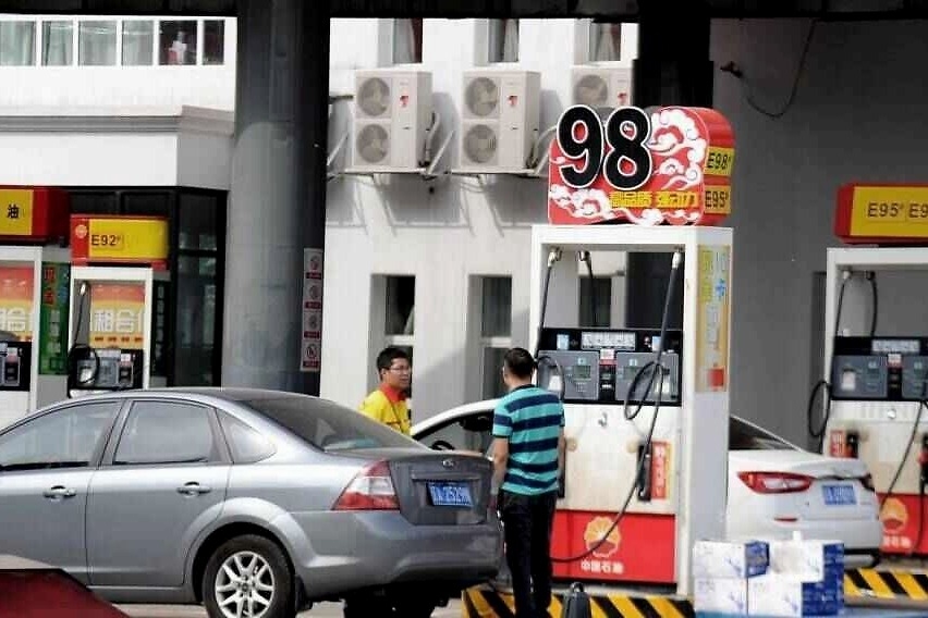 如何省油跟开车习惯有直接关系！你的车加200块汽油能跑多少公里？