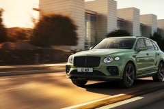 宾利新添越官图发布 重新定义超豪华SUV