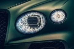 宾利品牌以新添越重新定义超豪华SUV