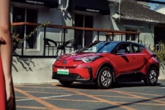 C-HR EV：游走于城市与郊野的小精灵 | 试驾