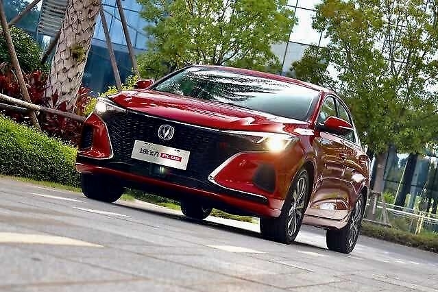 当运动与舒适达到平衡，它或许才是10万级家轿首选