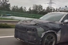 领克07路试谍照曝光 定位中大型SUV