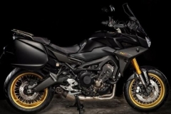 雅马哈发布限量版Tracer 900 GT，搭配辐条轮毂和改装天蝎排气
