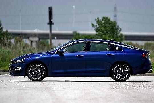 主打智能安全的“跑车”？解析全新起亚K5凯酷